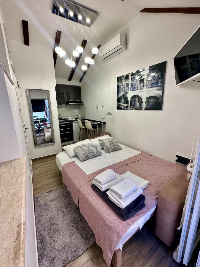 Tiny Dream - Old Town Rooms Split Exterior photo