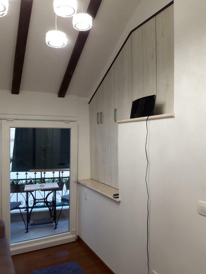 Tiny Dream - Old Town Rooms Split Exterior photo